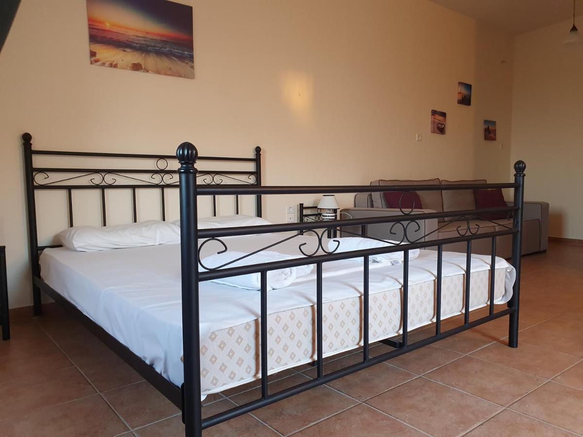 Frigano 3 Apartment Stoupa Bagian luar foto